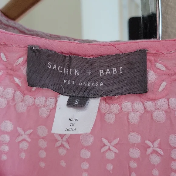 Sachin and Babi pink tunic with white embroidery (S) - Picture 2 of 5